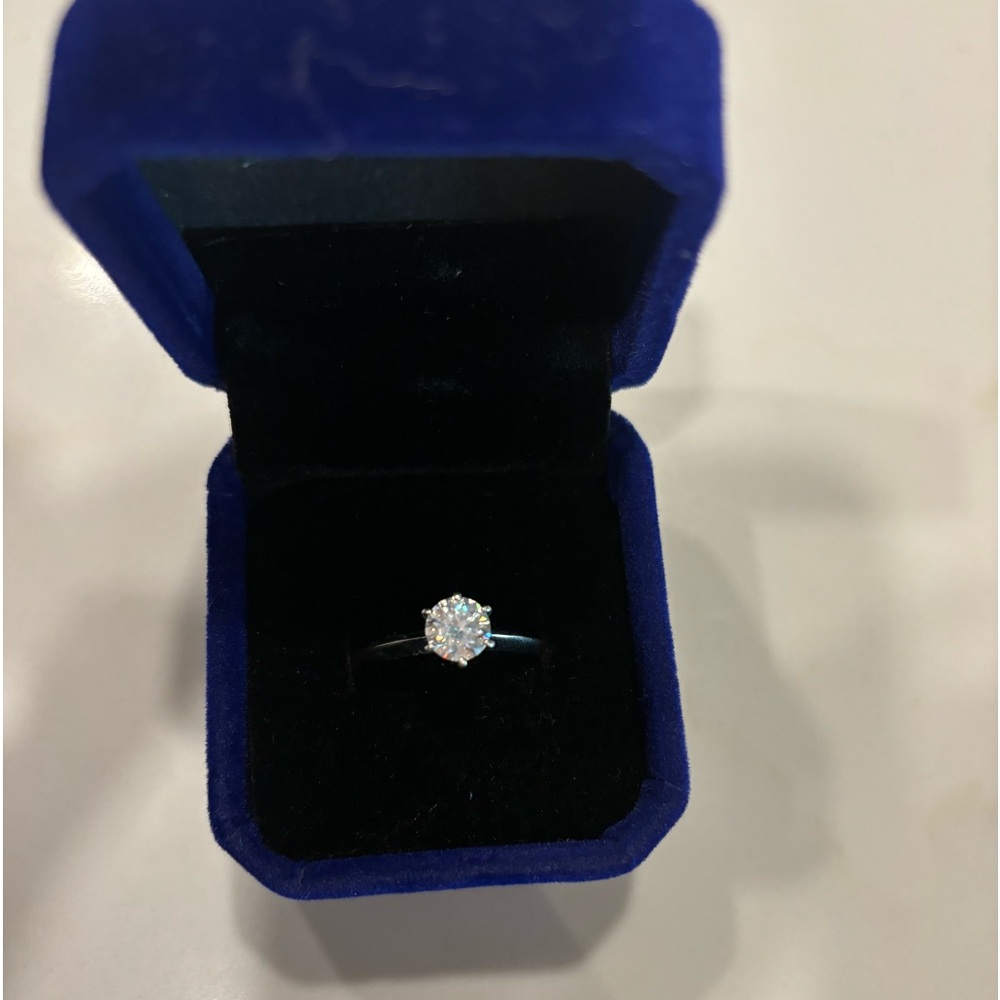 Lab Diamond ring